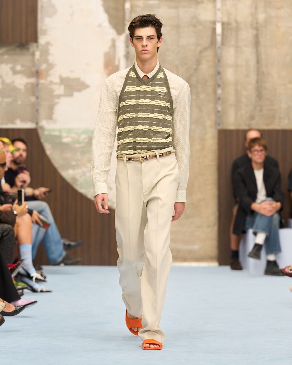 Look 45